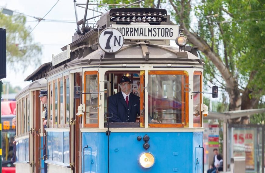 A Guide to Stockholm Transportation: Why Are the Airports So Far From the City?